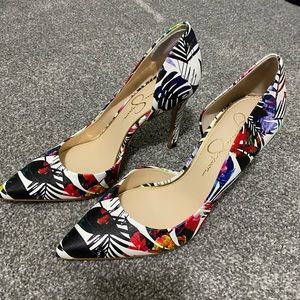 Jessica Simpson heels size 7.5